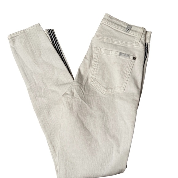 7 For All Mankind High-Waisted Ankle Jean - Picture 2 of 9